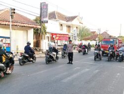 Pelayanan Pagi Hari, Jajaran Polsek Jatiwangi Gelar Gatur Lalin, Dalam Upaya Tekan Angka Kecelakaan Lalu Lintas