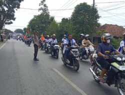 Jajaran Polsek Jatiwangi Laksanakan Pengamanan dan Pengawalan Massa Unras dari PC SPAI FSPMI di PT. Diamond International