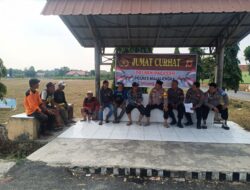 “Jumat Curhat” di Majalengka: Polisi Tampung Keluhan dan Serap Informasi Masyarakat Desa Karamat