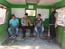 Bripka Andho Sahat Imanuel, Bhabinkamtibmas Polsek Maja, Sambangi Warga Blok Sukamurni untuk Intensifikasi Silaturahmi