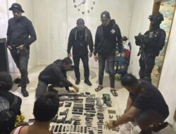Penampakan Senpi dan Amunisi Ilegal Dari Pemasok Yang Ditangkap Polda Metro