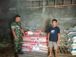 Babinsa Cek Ketersediaan Pupuk dan Obat Pertanian di Kios Pengecer