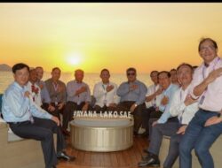 Kapolri Jamu Delegasi AMMTC Nikmati Sunset di Labuan Bajo 