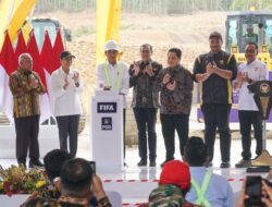 Menpora Dito Dampingi Presiden Jokowi Resmikan Ground Breaking National Training Center Sepak Bola Indonesia di IKN