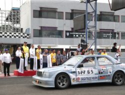 Menpora Dito Lepas Parade Seribu Mobil Marcedez Benz yang Pecahkan Rekor MURI di Sirkuit Internasional Sentul