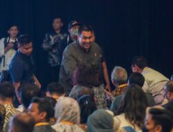 Menpora Dito Dampingi Presiden Jokowi Buka Main Event Sewindu Proyek Strategis Nasional