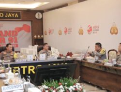 Kapolri Pantau Command Center Pengamanan KTT Asean