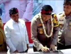 Polda Jabar Bersama Polres Cumahi Berikan Bantuan Sumur Bor Dan Pompa Air Untuk Warga Tutugan Bandung Barat