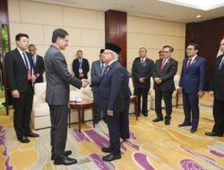 Wapres RI Menerima kunjungan kehormatan Gubernur Wilayah Otonomi Guangxi Zhuang, Lan Tianli di Liyuan Resort, Kota Nanning Guangxi