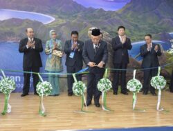 Wapres RI, Membuka Secara Resmi Paviliun City of Charms of Indonesia