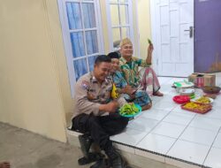 Bhabinkamtibmas Polsek Sukahaji Polres Majalengka Sambangi Warga Malam Hari untuk Jaga Kamtibmas