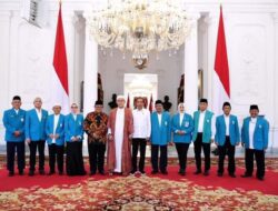 Presiden Jokowi, Terima Pengurus Pusat Parmusi di Istana Merdeka