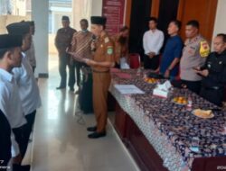 Kapolsek Jatiwangi Hadiri Pelantikan Perangkat Desa Sutawangi