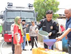 Atasi Krisis Air Bersih di Kalideres, Masyarakat Apresiasi Bantuan Polisi