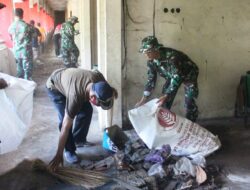 HUT TNI ke 78, Kodim Boyolali Bersihkan Pasar Sunggingan