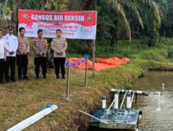 Sambut HUT Ke 72 Humas Polri , Polda Jambi Bersama Polres Bungo Bansos Salurkan Air Bersih