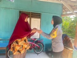 Polwan Bhabinkamtibmas Polsek Sukahaji Briptu Inten Rihhadatul ‘Aisy, S.H Mempererat Kedekatan dengan Warga Desa Cikoneng