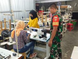 Babinsa Gelar Komsos dan Berikan Motivasi UMKM Daerah Binaan