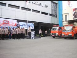 Polisi Salurkan Bantuan Air Bersih ke Tiga Kecamatan di Tulungagung