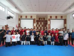 Kemenpora Lepas 24 Atlet Sepak Bola U-18 CYSC untuk Try Out ke Geylang International FS 2023 di Singapura