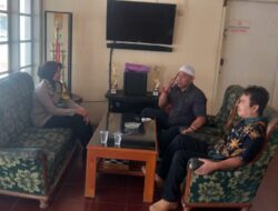 Polwan Bhabinkamtibmas Polsek Maja Mempererat Silaturahmi dengan Aparat Desa dan Tokoh Masyarakat di Desa Maja Selatan