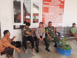 Bhabinkamtibmas Brigadir Agung Maulana Hesam, S.H, Bersama Babinsa Melaksanakan Sambang di Balai Desa Panyingkiran