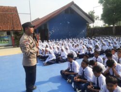 Menekan Aksi Kenakalan Remaja, Polsek Sukahaji Sosialisasi Anti Kekerasan dan Anti Perundungan di SMPN 2 Sukahaji