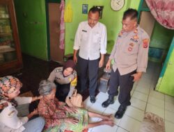 Bhabinkamtibmas Polsek Majalengka Kota Berbagi Kepada Masyarakat Kurang Mampu
