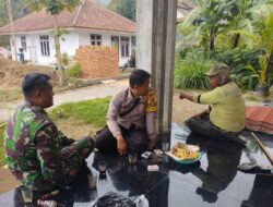 Bhabinkamtibmas dan Babinsa Argapura Blusukan ke Pemukiman Warga di Desa Cikaracak