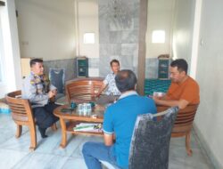 Realisasi kegiatan Operasi Mantap Brata, Kapolsek Cikijing Perkuat Sinergitas dengan Kepala Desa Menjelang Pemilu 2024.