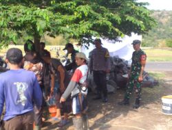 Bhabinkamtibmas dan Babinsa Sambangi Para Pekerja Bangunan, Berikan Himbauan Kamtibmas