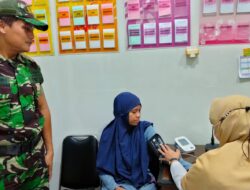 Sukseskan Program KB Bati Bakti TNI Dampingi Pelayanan KB di Puskesmas