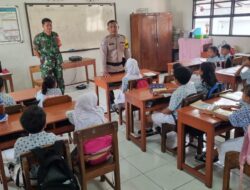Babinsa Tipes Tanamkan nilai- nilai Pancasila di SDN Kawatan