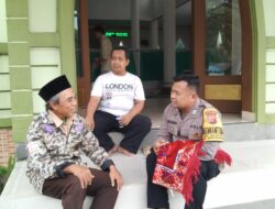 Bhabinkamtibmas Polsek Sindangwangi Jalin Silaturahmi dengan Tokoh Agama di Masjid Desa Buahkapas