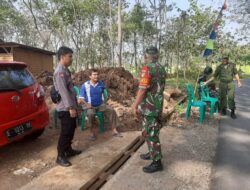 “Sinergi TNI-Polri, Bhabinkamtibmas dan Babinsa Patroli Desa Simpeureum”