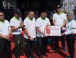 Bupati Nina Agustina Lepas Ribuan Peserta Jalan Sehat HAB Kemenag