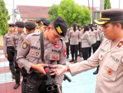 “Wakapolres Majalengka Cek Kesiapan Personel dan Sarpras Pengamanan Unjuk Rasa”