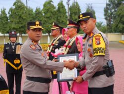 Kapolres Aceh Tamiang Pimpin Serah Terima Jabatan Kasat Lantas, Pelepasan Purna Bakti dan Pemberian Reward