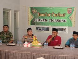 Kapolres Majalengka Gelar Jumat Curhat di Desa Karayunan