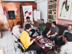 Bersama Tiga Pilar, Kapolsek Leuwimunding Awasi Persiapan Pemilu 2024