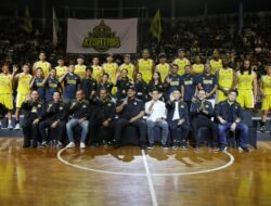 Hadiri Launching Tim Kesatria Bengawan Solo, Menpora Dito: Tim Ini Baik untuk Bangun Ekosistem Basket Indonesia
