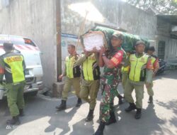 Ikut Berbela Sungkawa, Babinsa Serengan Melayat Ke Rumah Duka