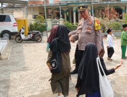 Kapolsek Maja Tunjukkan Kedekatan Emosional dengan Anak-Anak Saat Patroli Dialogis