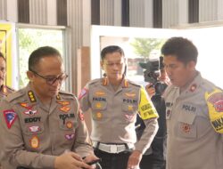 Kakorlantas Polri Tinjau Kesiapan Jalur One Way di Rest Area Tol Cipali Majalengka