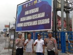 Satlantas Polres Majalengka Pasang Baligho Imbauan Lalu Lintas di Kawasan Tertib Lalu Lintas Desa Ciborelang