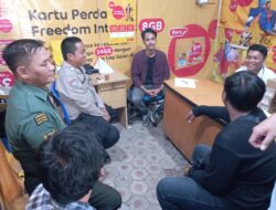 Bhabinkamtibmas dan Babinsa Cigasong Jalin Komunikasi Intensif dengan Pemuda di Kelurahan Cigasong