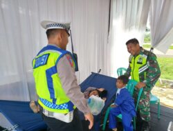 Polisi Segera Bertindak di Rest Area KM 166 Tol Cipali, Bantu Anak Pingsan