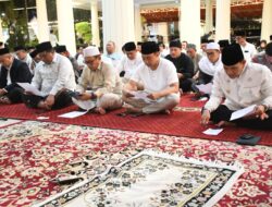 Kapolres Majalengka Hadiri Istighosah Bersama Menyambut Malam Tahun Baru 2024 di Pendopo Majalengka