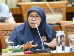 DPR Minta Pemerintah Siapkan Langkah Atasi Lonjakan Covid-19 Jelang Nataru