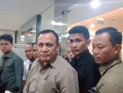 Bungkam Usai Diperiksa, Polisi: Firli Bahuri Dicecar 22 Pertanyaan